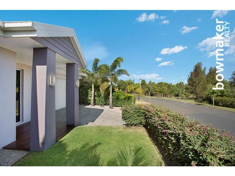 74 Nicklaus Parade, North Lakes QLD 4509