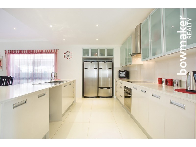 74 Nicklaus Parade, North Lakes QLD 4509
