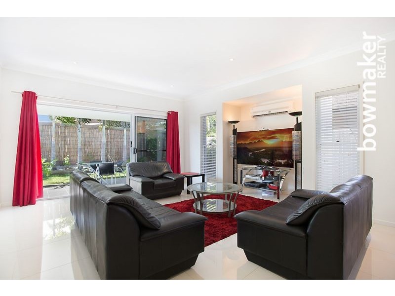 74 Nicklaus Parade, North Lakes QLD 4509