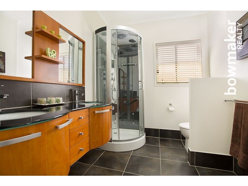74 Nicklaus Parade, North Lakes QLD 4509