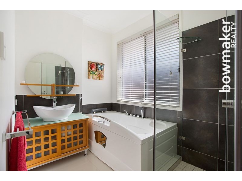 74 Nicklaus Parade, North Lakes QLD 4509