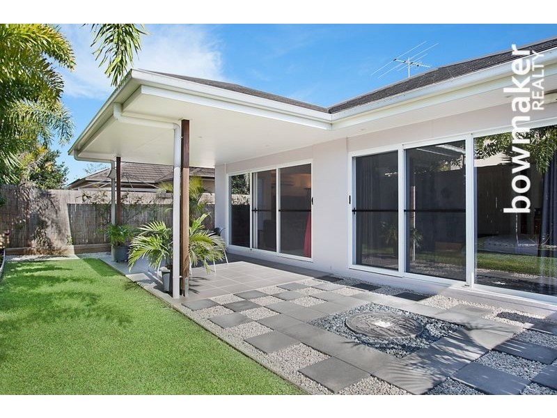 74 Nicklaus Parade, North Lakes QLD 4509