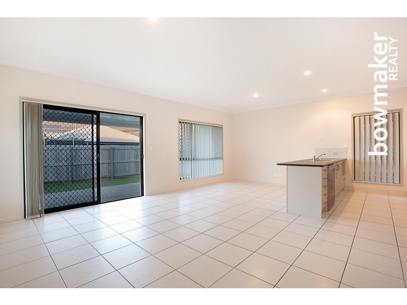 24 Menara Circuit, North Lakes QLD 4509