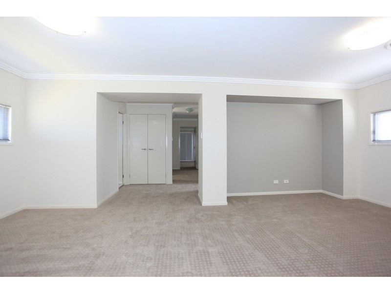 2 Lomond Street, North Lakes QLD 4509