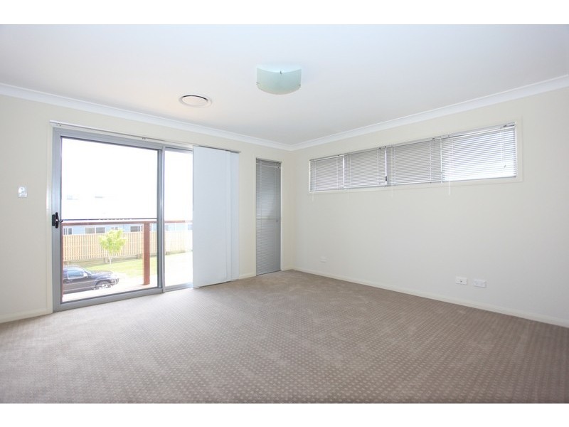 2 Lomond Street, North Lakes QLD 4509