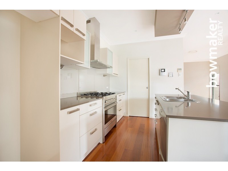 15 Kowari Crescent, North Lakes QLD 4509