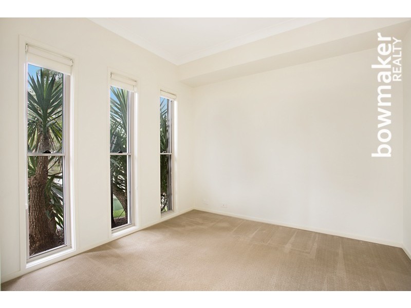 15 Kowari Crescent, North Lakes QLD 4509