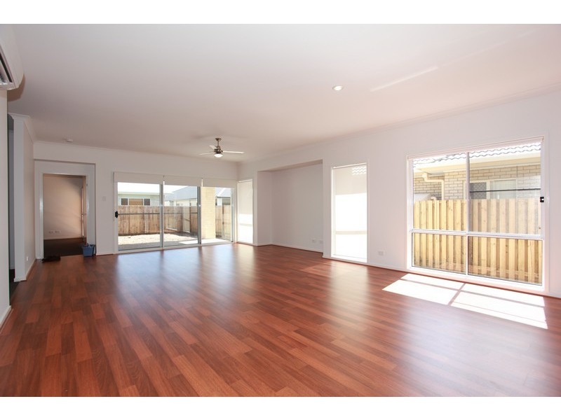 8 Lanagan Circuit, North Lakes QLD 4509