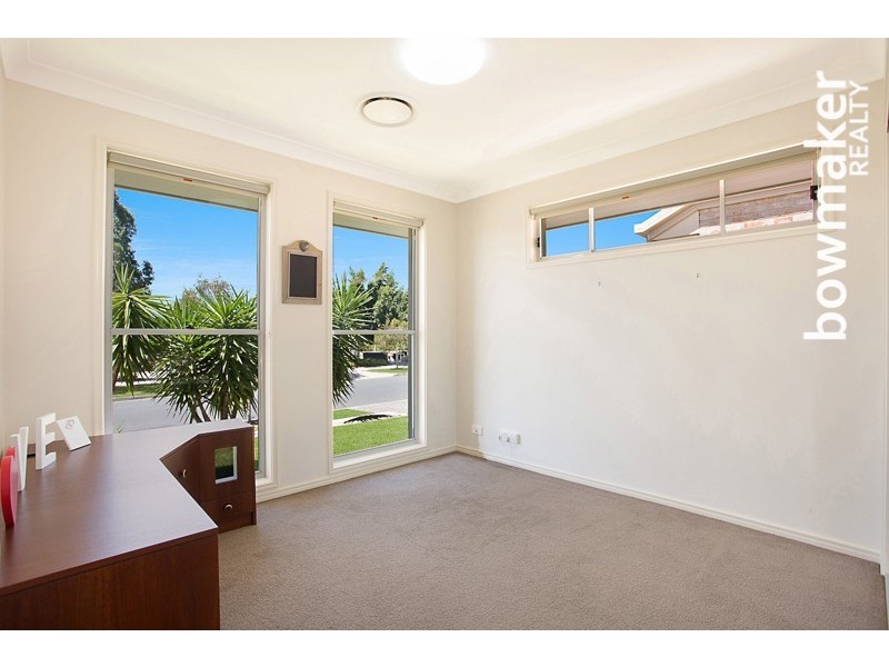 54 Mackintosh Drive, North Lakes QLD 4509