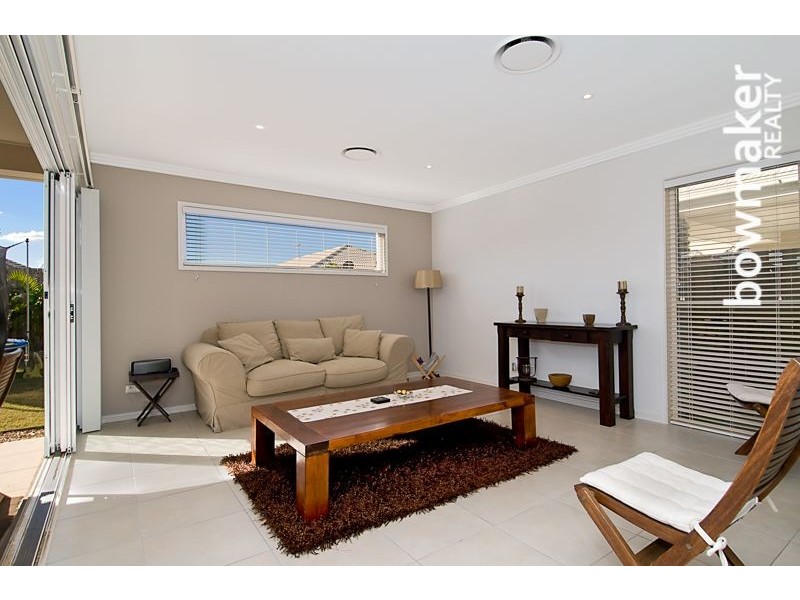18 Astley Parade, North Lakes QLD 4509