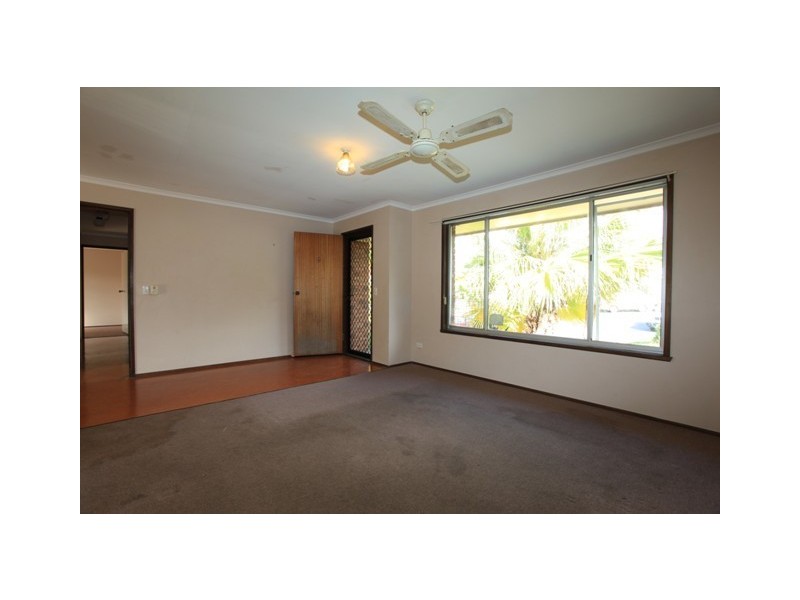 10 Robin Court, Kallangur QLD 4503