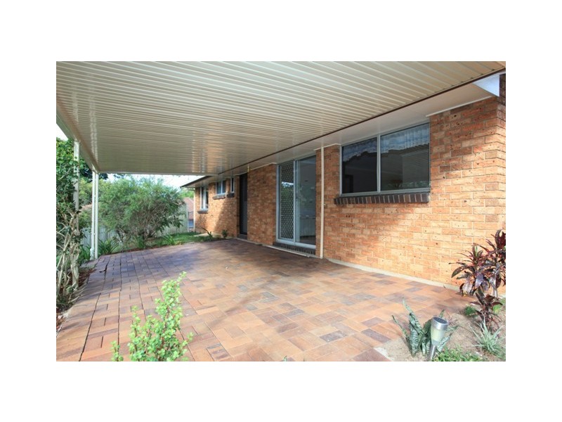 10 Robin Court, Kallangur QLD 4503