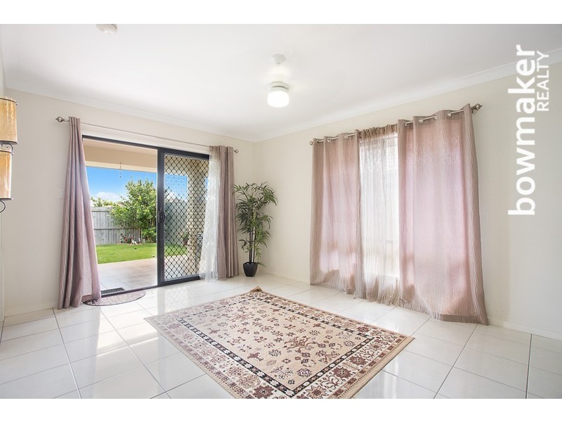 6 Williams Crescent, North Lakes QLD 4509