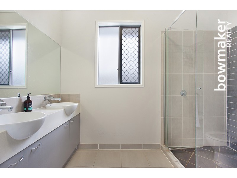 23 Dunes Crescent, North Lakes QLD 4509