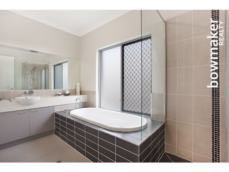 23 Dunes Crescent, North Lakes QLD 4509