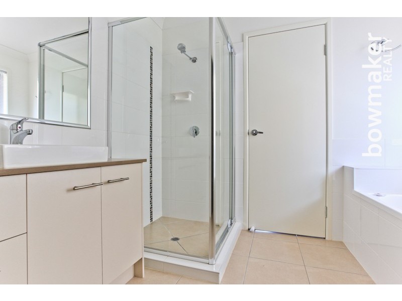 18 Moonie Crescent, North Lakes QLD 4509