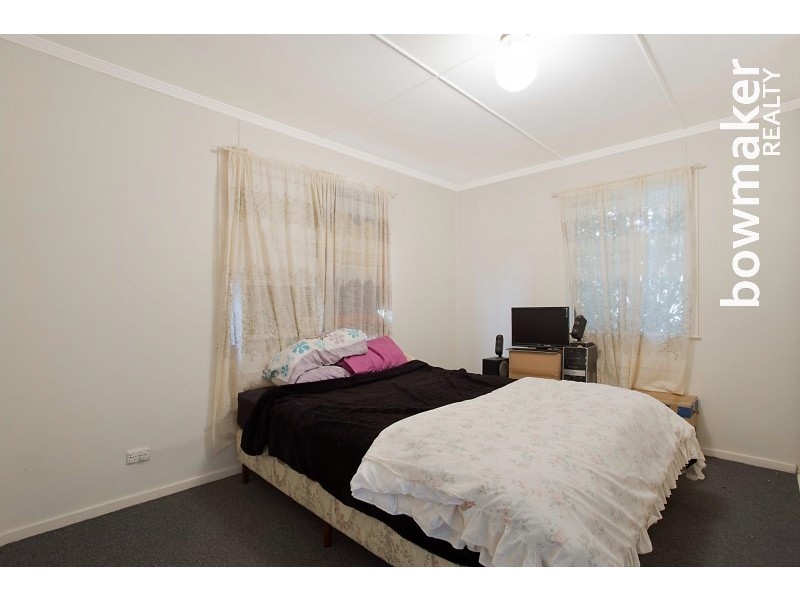 8 Kent Street, Kallangur QLD 4503