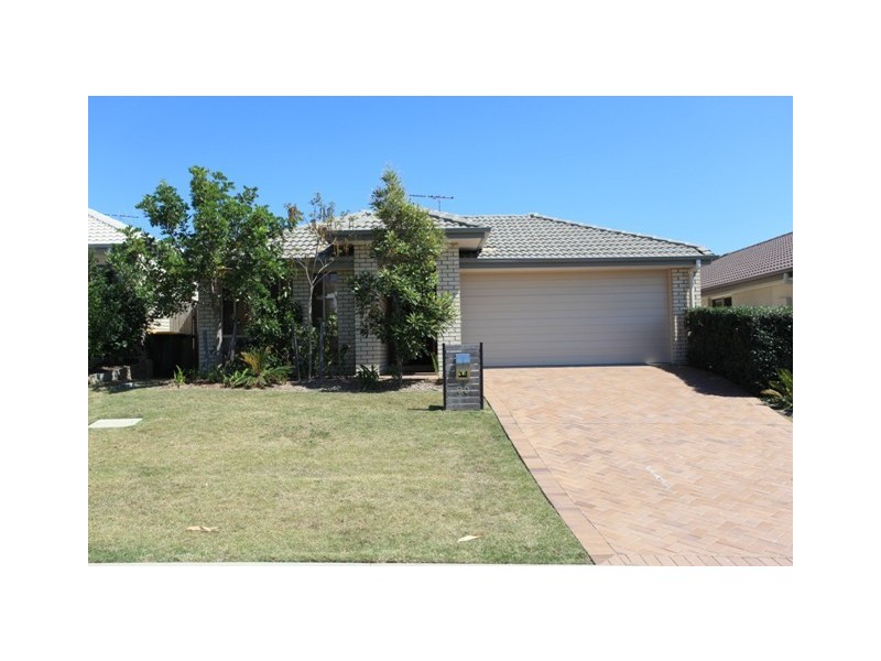 90 Mackintosh Drive, North Lakes QLD 4509