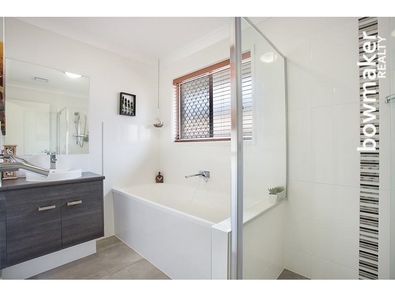 30 Dickson Crescent, North Lakes QLD 4509