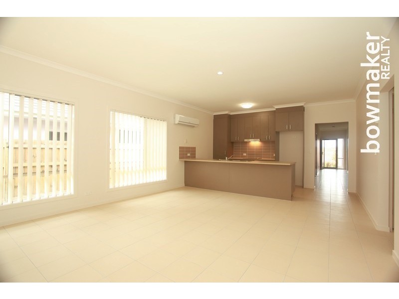 76 Nicklaus Parade, North Lakes QLD 4509