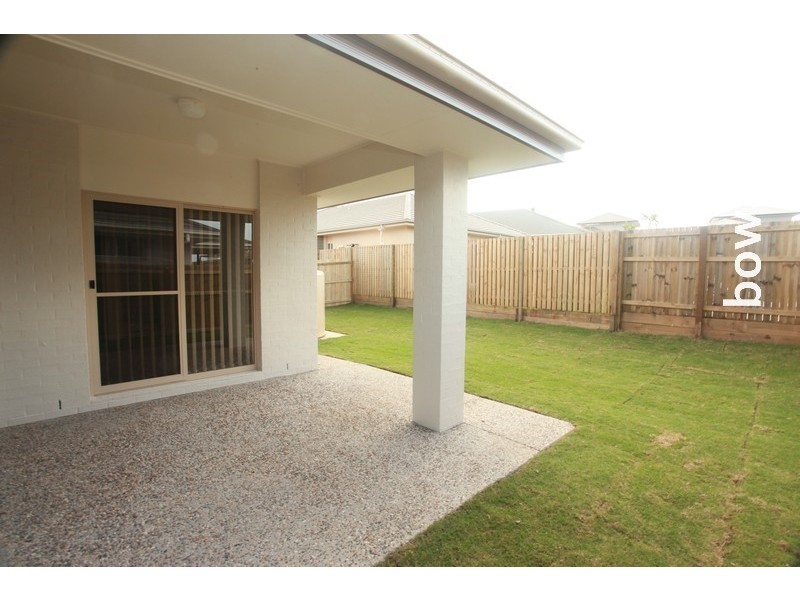 76 Nicklaus Parade, North Lakes QLD 4509