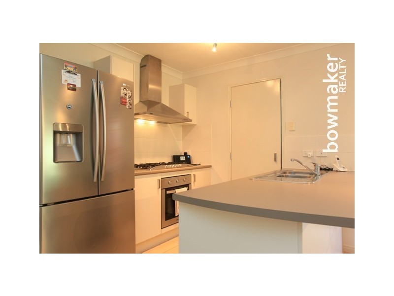 90 Mackintosh Drive, North Lakes QLD 4509