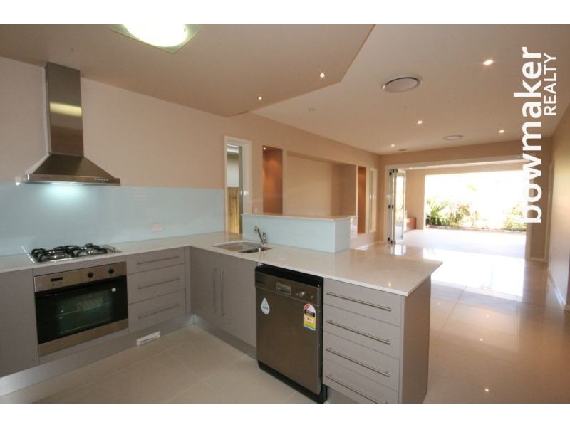 16 Elkington Circuit, North Lakes QLD 4509