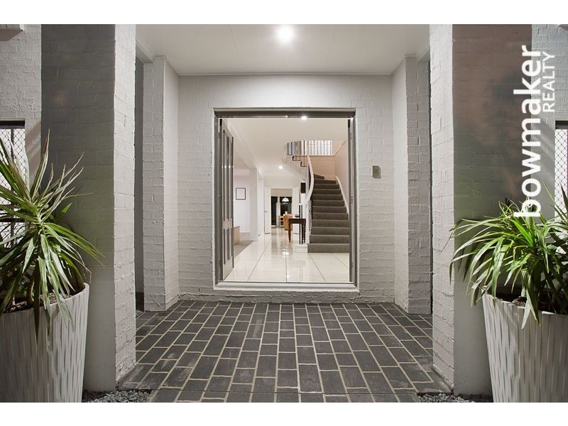 20 Lochside Drive, North Lakes QLD 4509