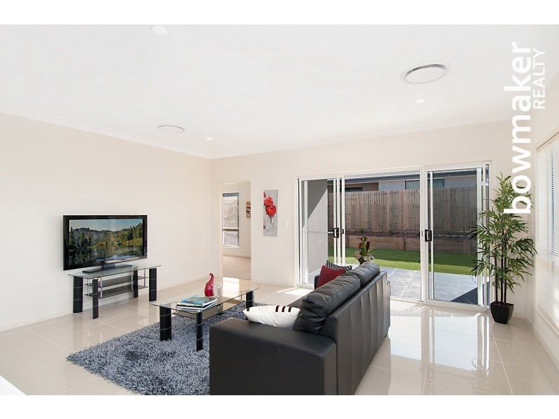 140 Nicklaus Parade, North Lakes QLD 4509