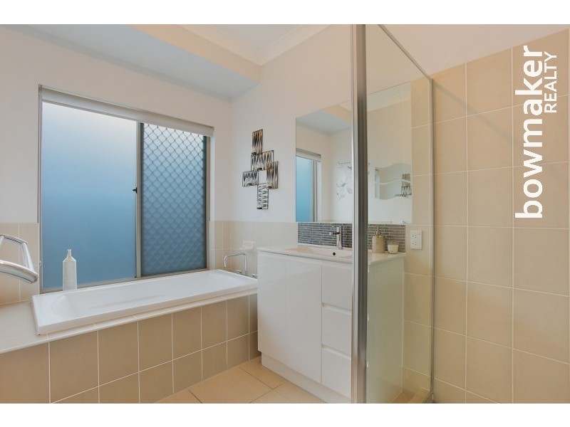 16 Pandorea Circuit, North Lakes QLD 4509