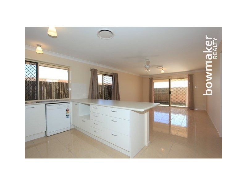 17 Cowen Terrace, North Lakes QLD 4509