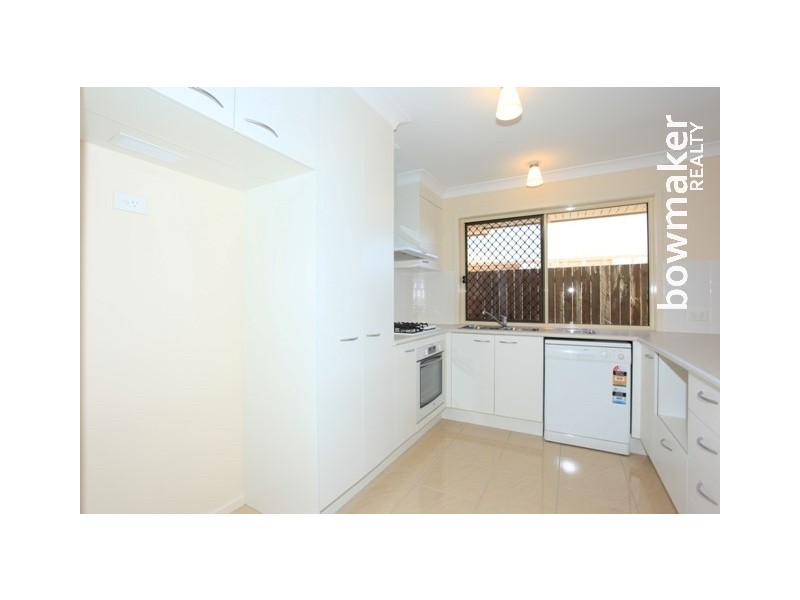 17 Cowen Terrace, North Lakes QLD 4509