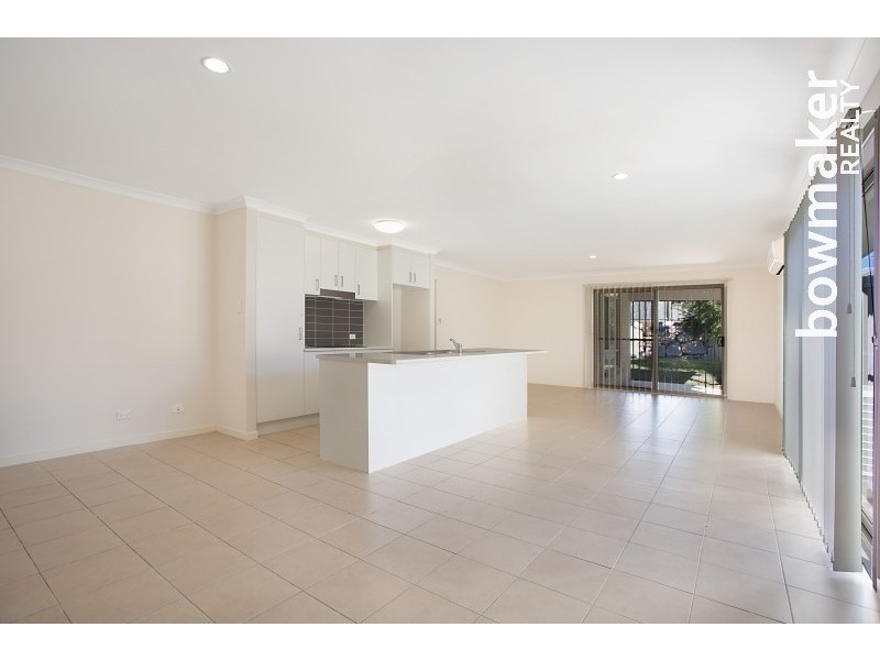 7 Williams Crescent, North Lakes QLD 4509