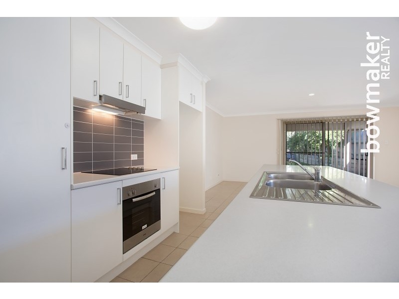 7 Williams Crescent, North Lakes QLD 4509