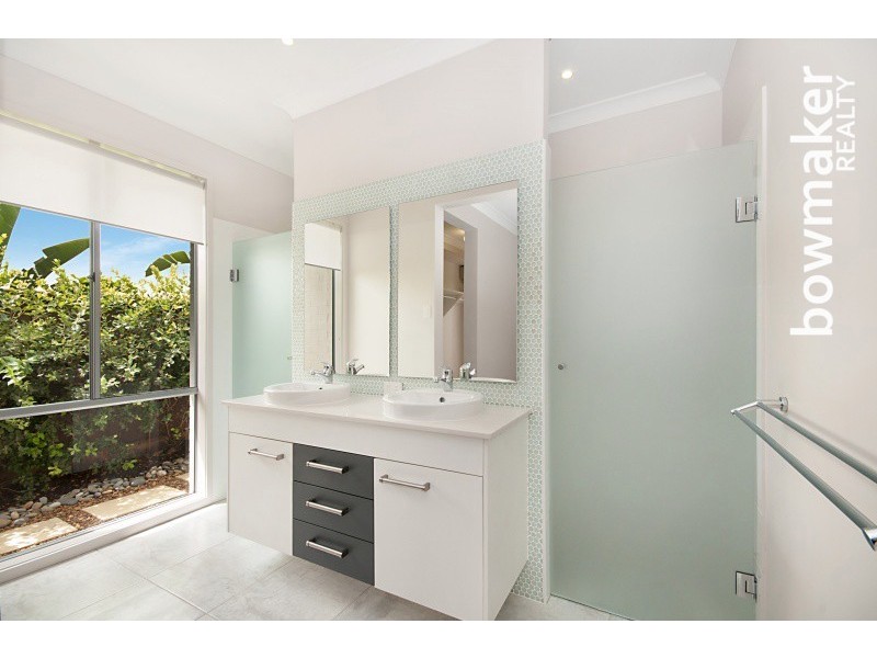 6 Moloney Place, North Lakes QLD 4509