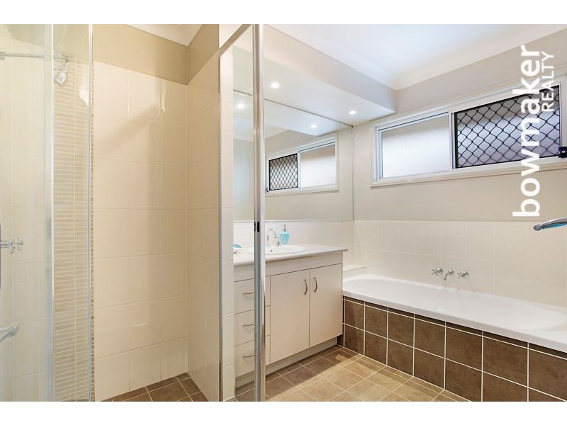 1 Kurrajong Circuit, North Lakes QLD 4509