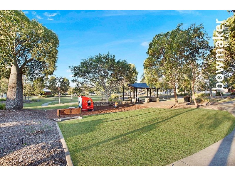 1 Kurrajong Circuit, North Lakes QLD 4509