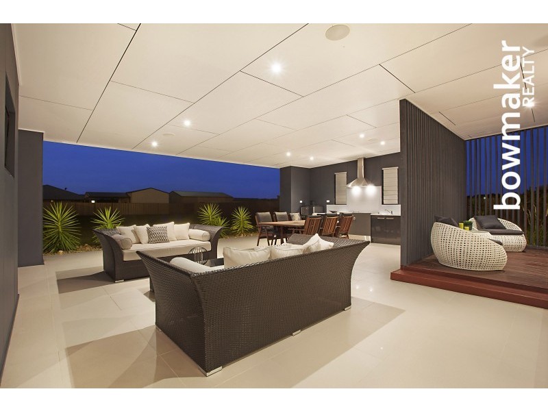 137 Peel Road, Ningi QLD 4511