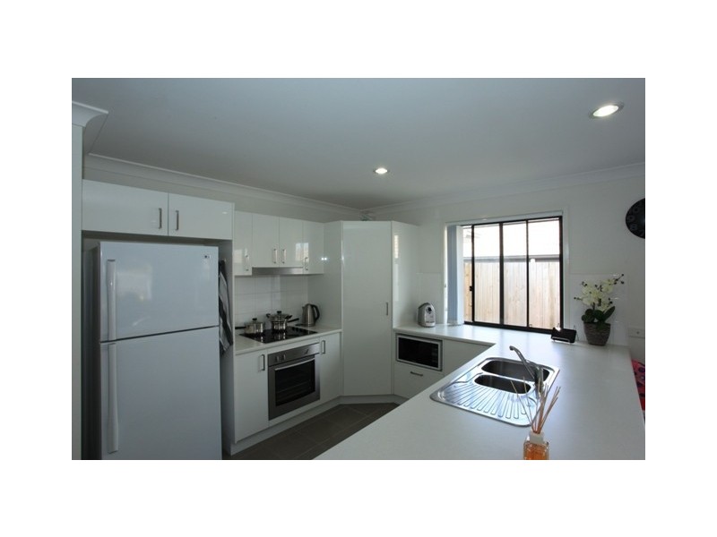 9 Sorrento Street, North Lakes QLD 4509