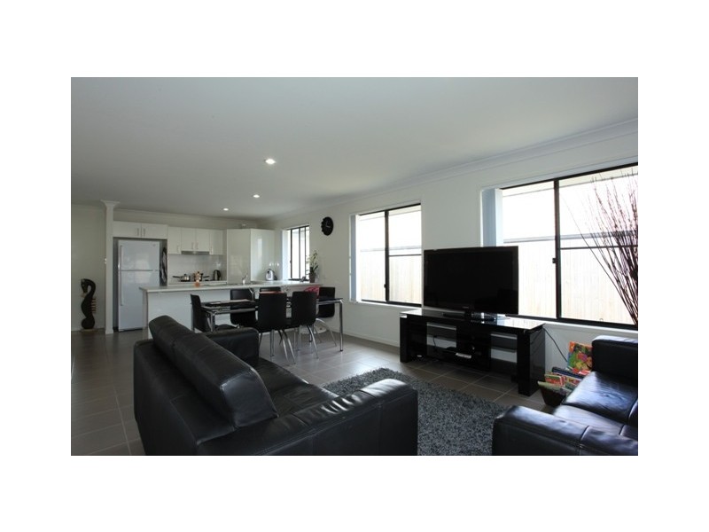 9 Sorrento Street, North Lakes QLD 4509