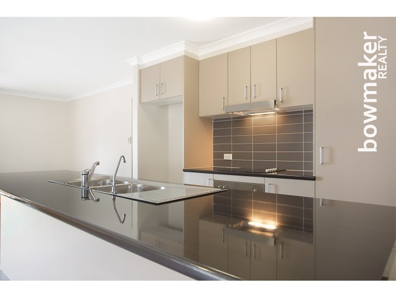 12 Williams Crescent, North Lakes QLD 4509