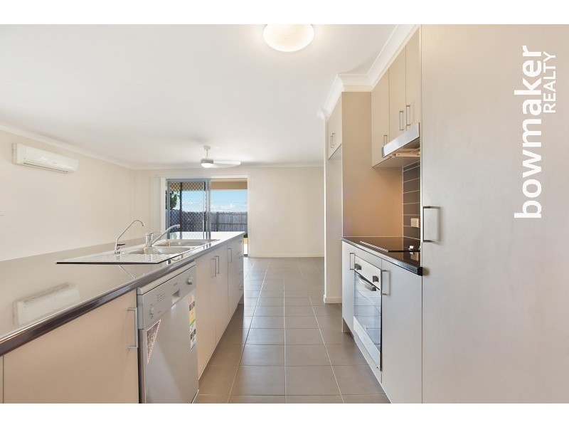 12 Williams Crescent, North Lakes QLD 4509