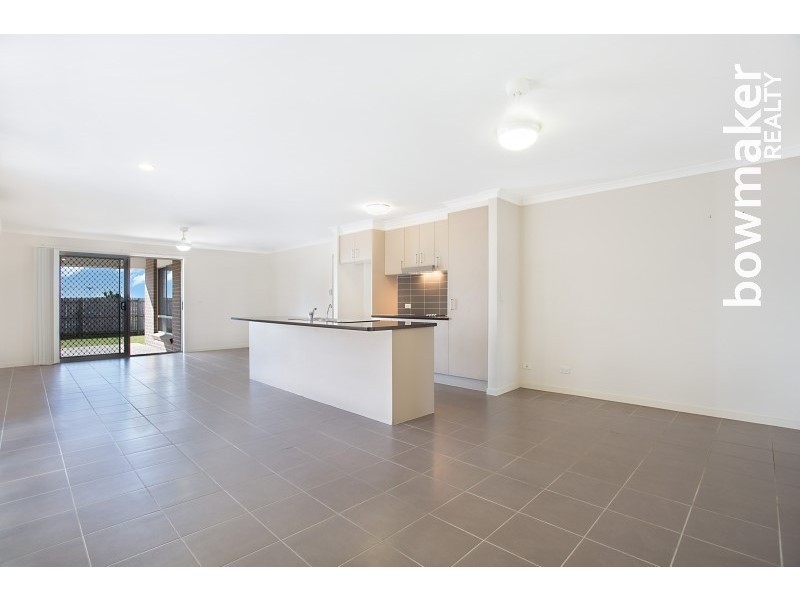 12 Williams Crescent, North Lakes QLD 4509