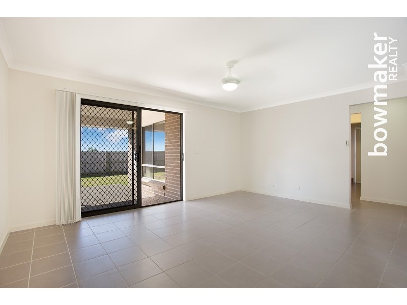 12 Williams Crescent, North Lakes QLD 4509