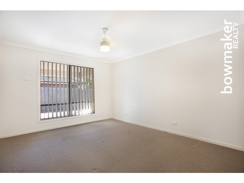 12 Williams Crescent, North Lakes QLD 4509