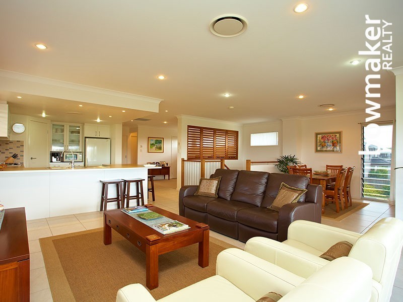 15 Senior Close, North Lakes QLD 4509
