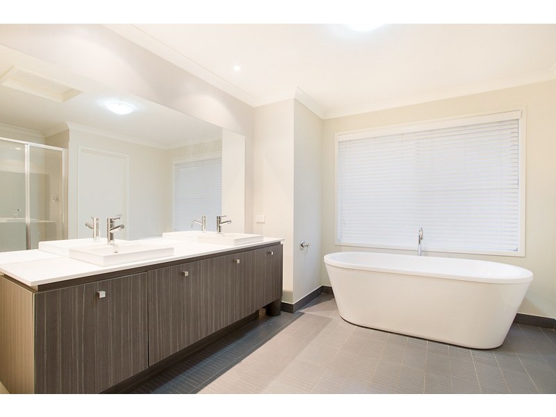 7 Els Court, North Lakes QLD 4509
