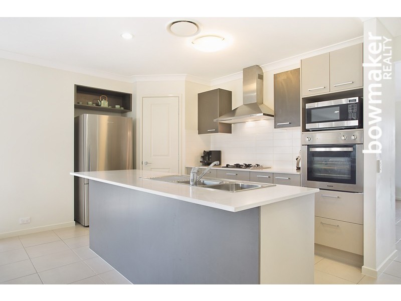 13 Sorrento Street, North Lakes QLD 4509