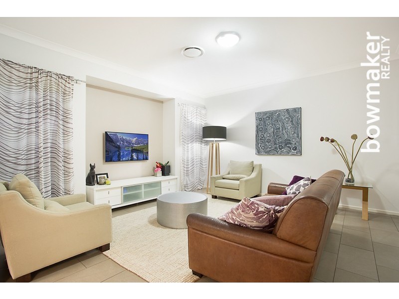 22 Thomson Close, North Lakes QLD 4509