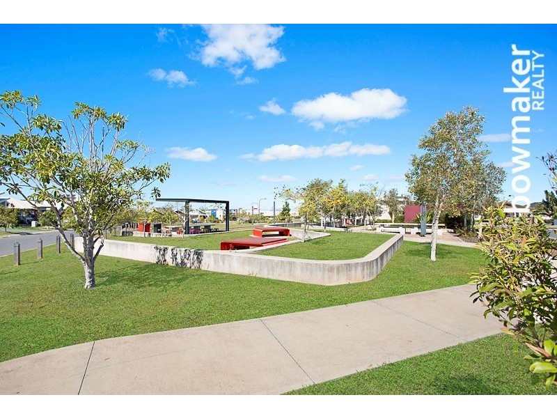 15 Manhattan Crescent, North Lakes QLD 4509
